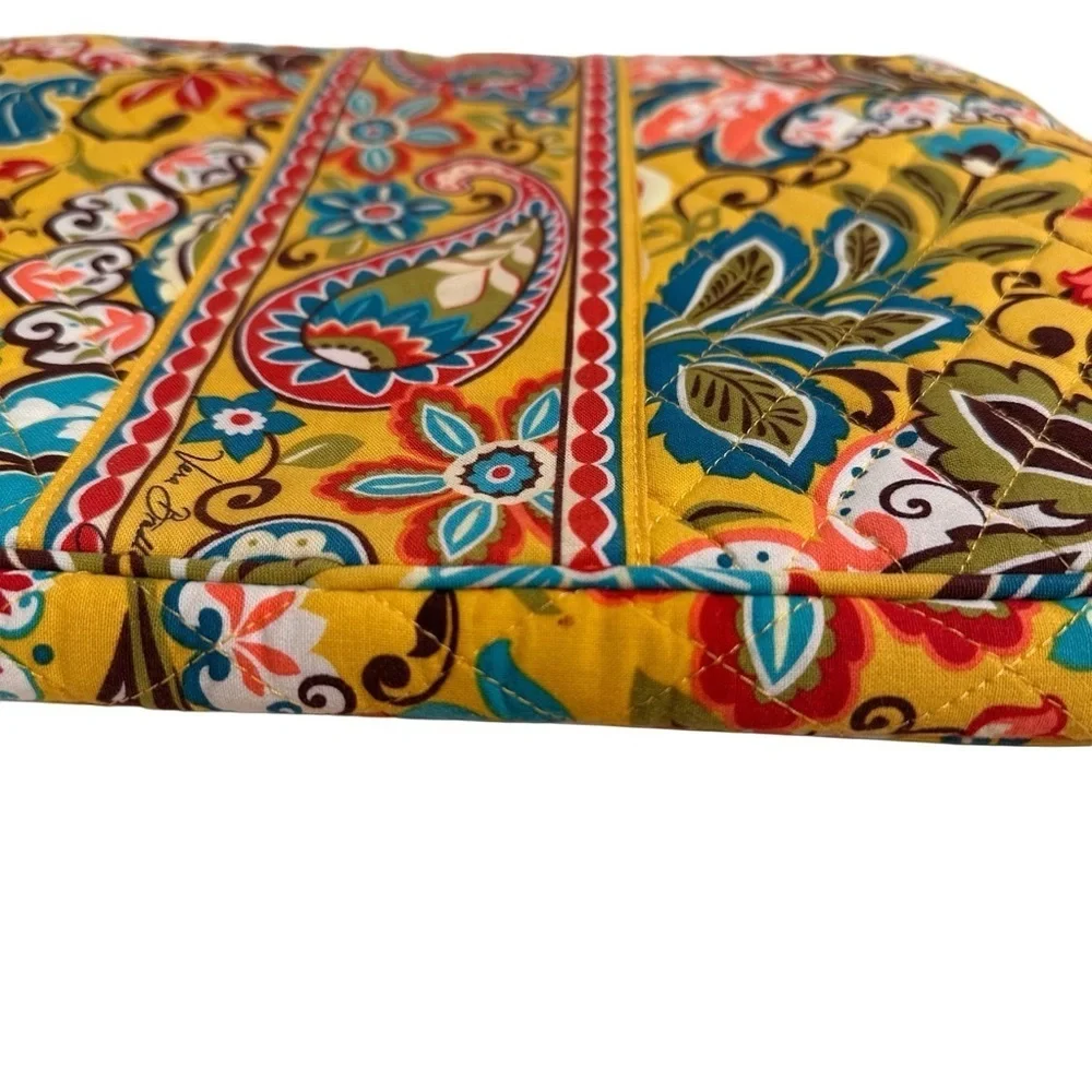 Vera Bradley Quilted Fabric Padded Sleeve Zip-Around Pocket 14” Laptop Provençal